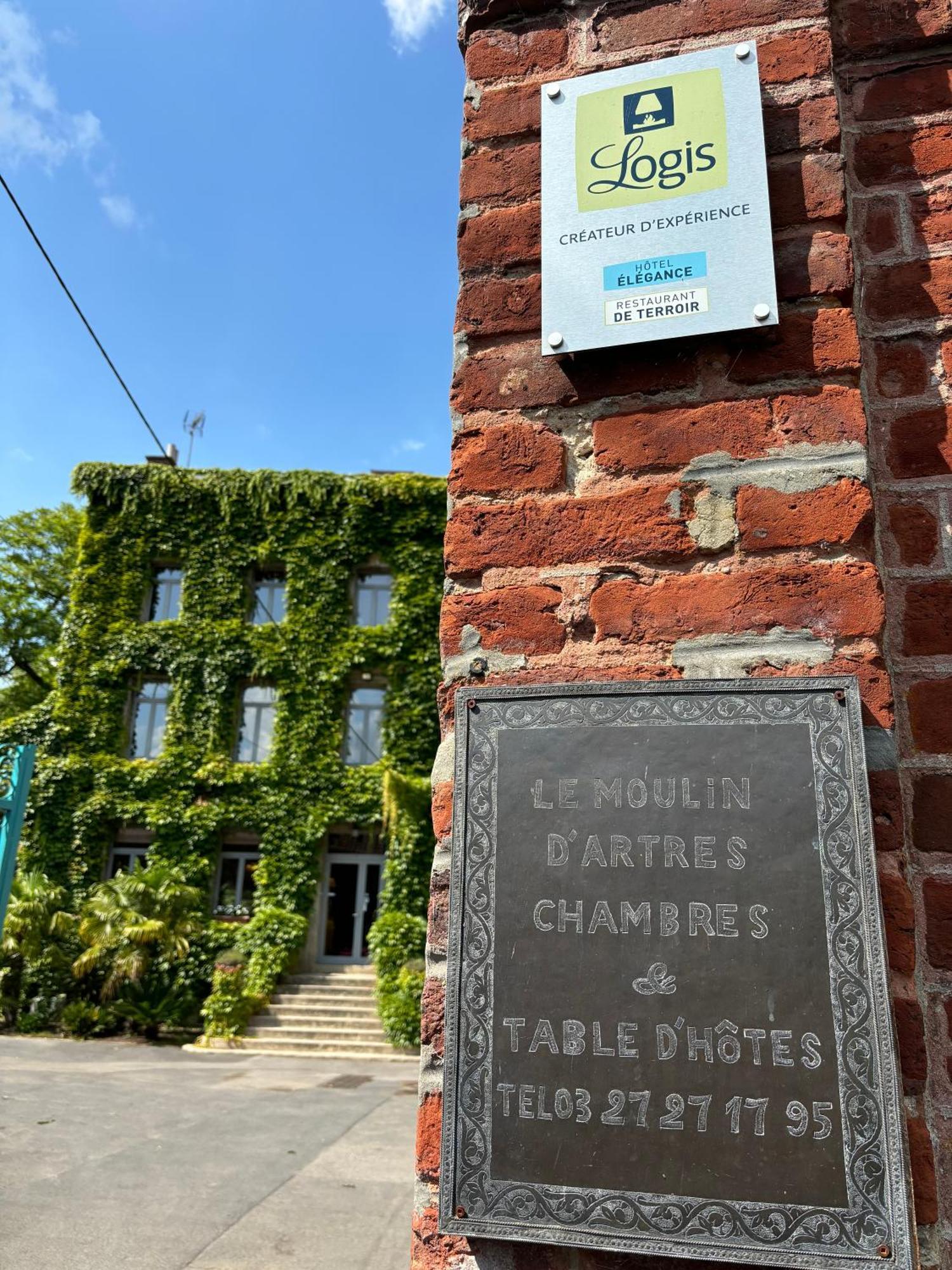 Logis Hotel-Restaurant - Le Moulin D'Artres 外观 照片